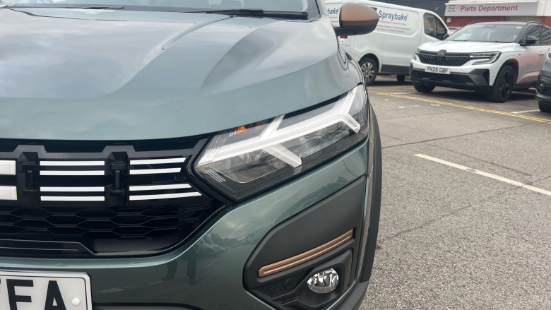 Dacia Jogger 1.6 HEV Extreme 5dr Auto Hybrid Estate